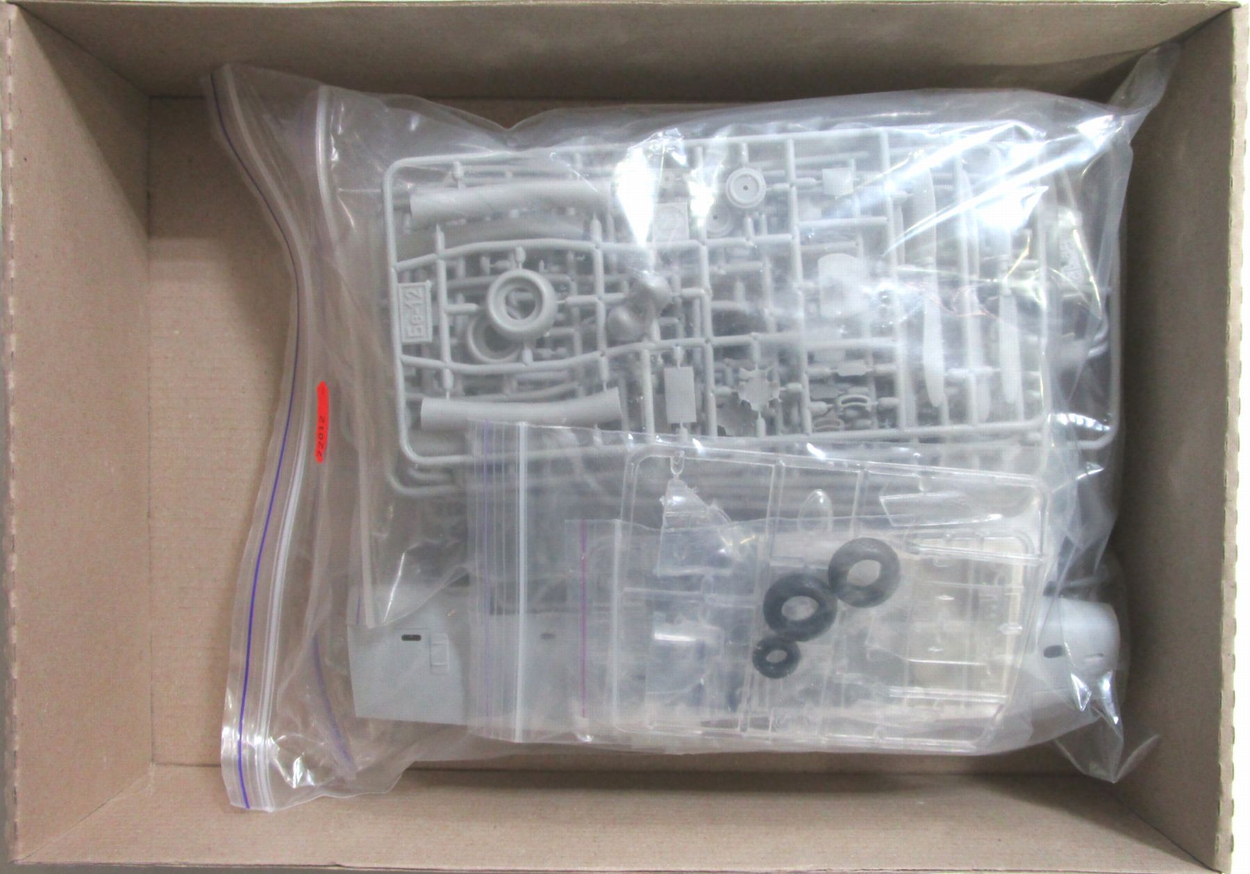 tht0001734-2.JPG