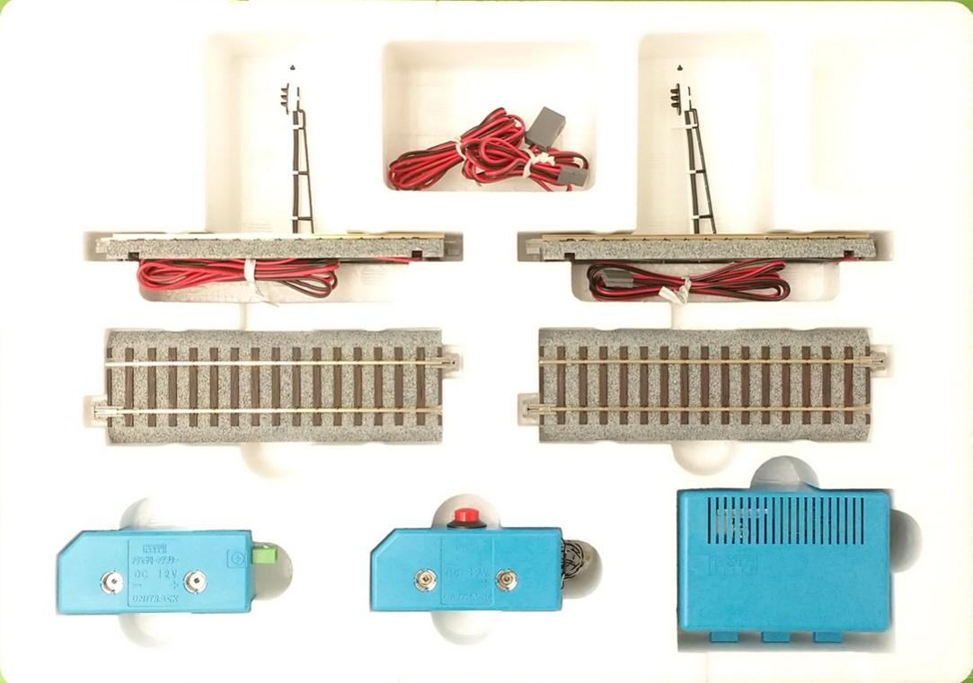 Amazon | KATO HOゲージ HV-21 HOユニトラック3灯式自動信号機S