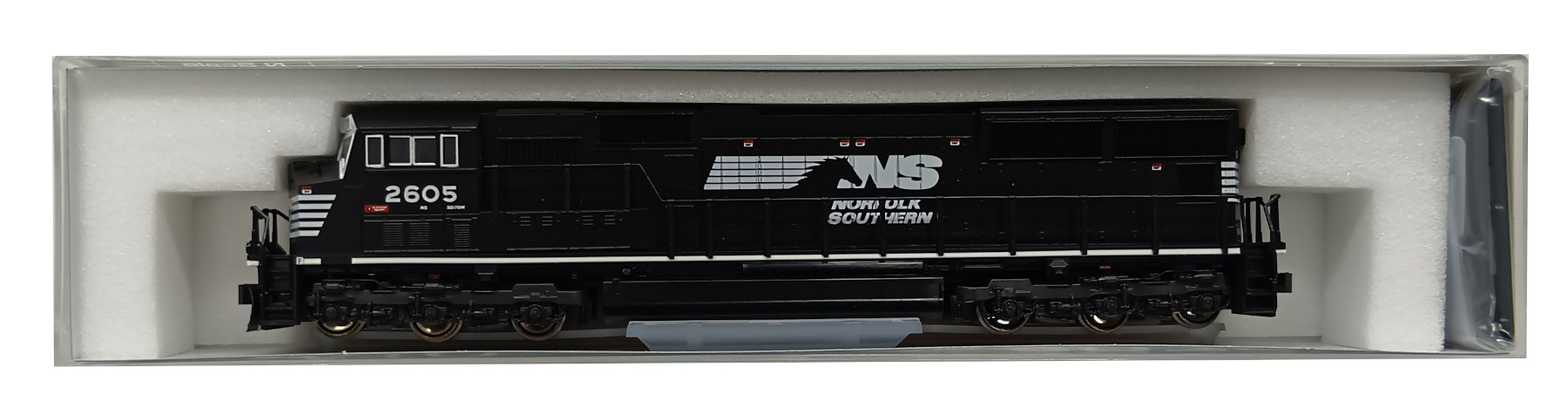 176-8602_SD70M_#2605