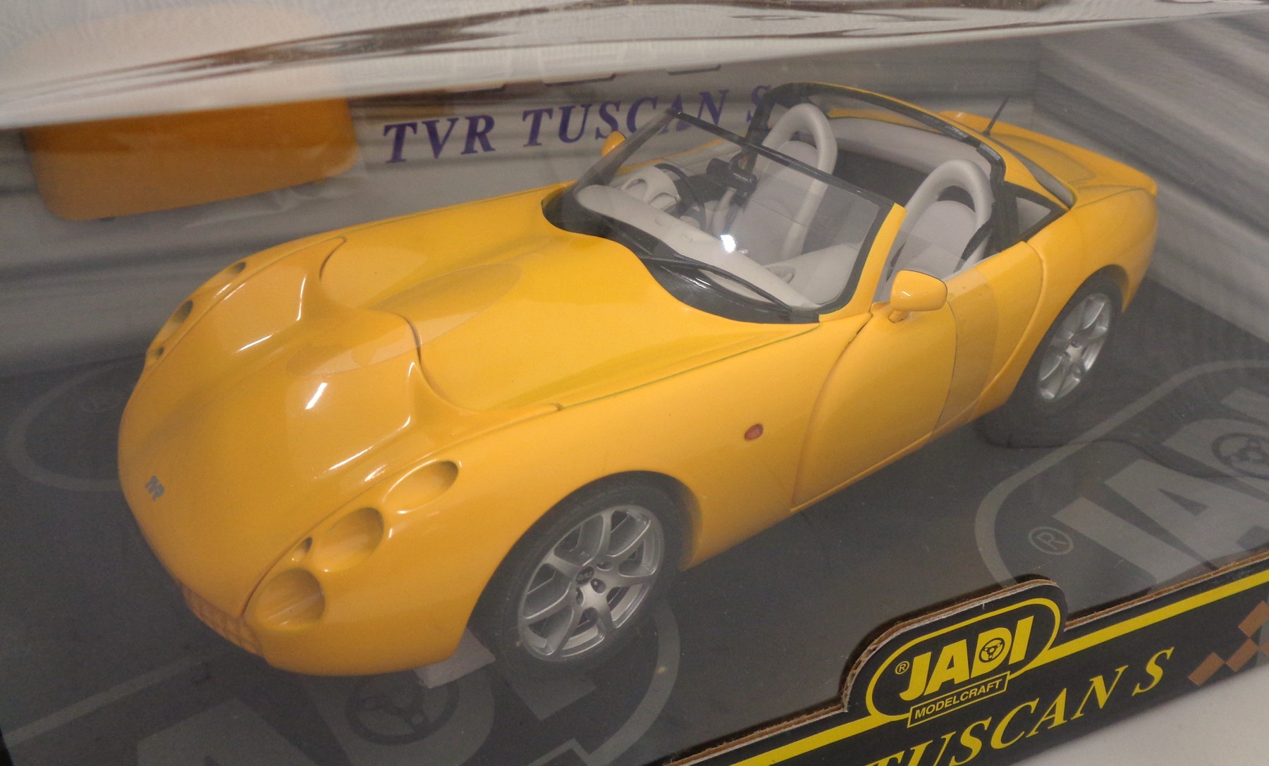cht0018671b.jpg