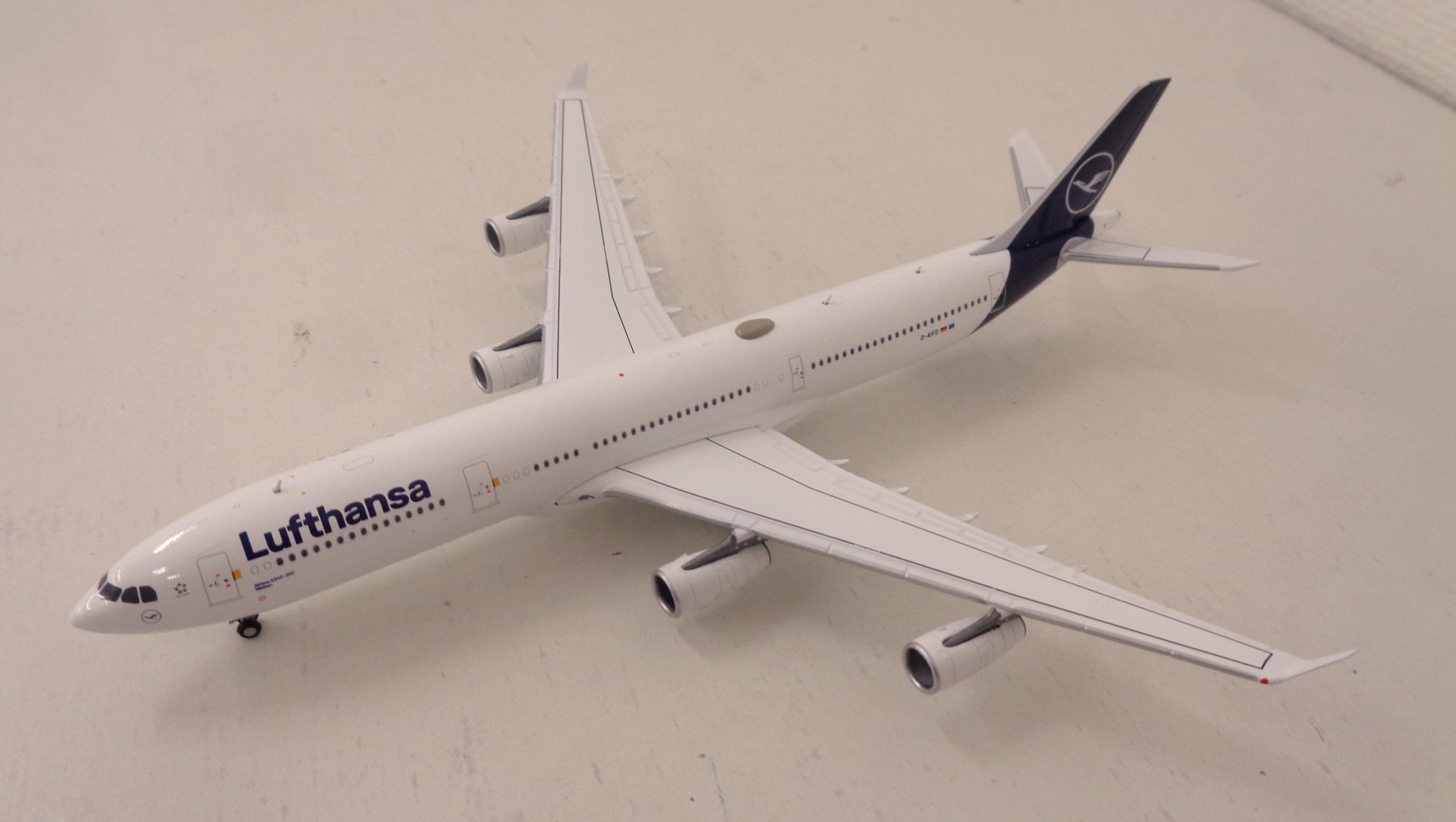 cht0018880b.jpg