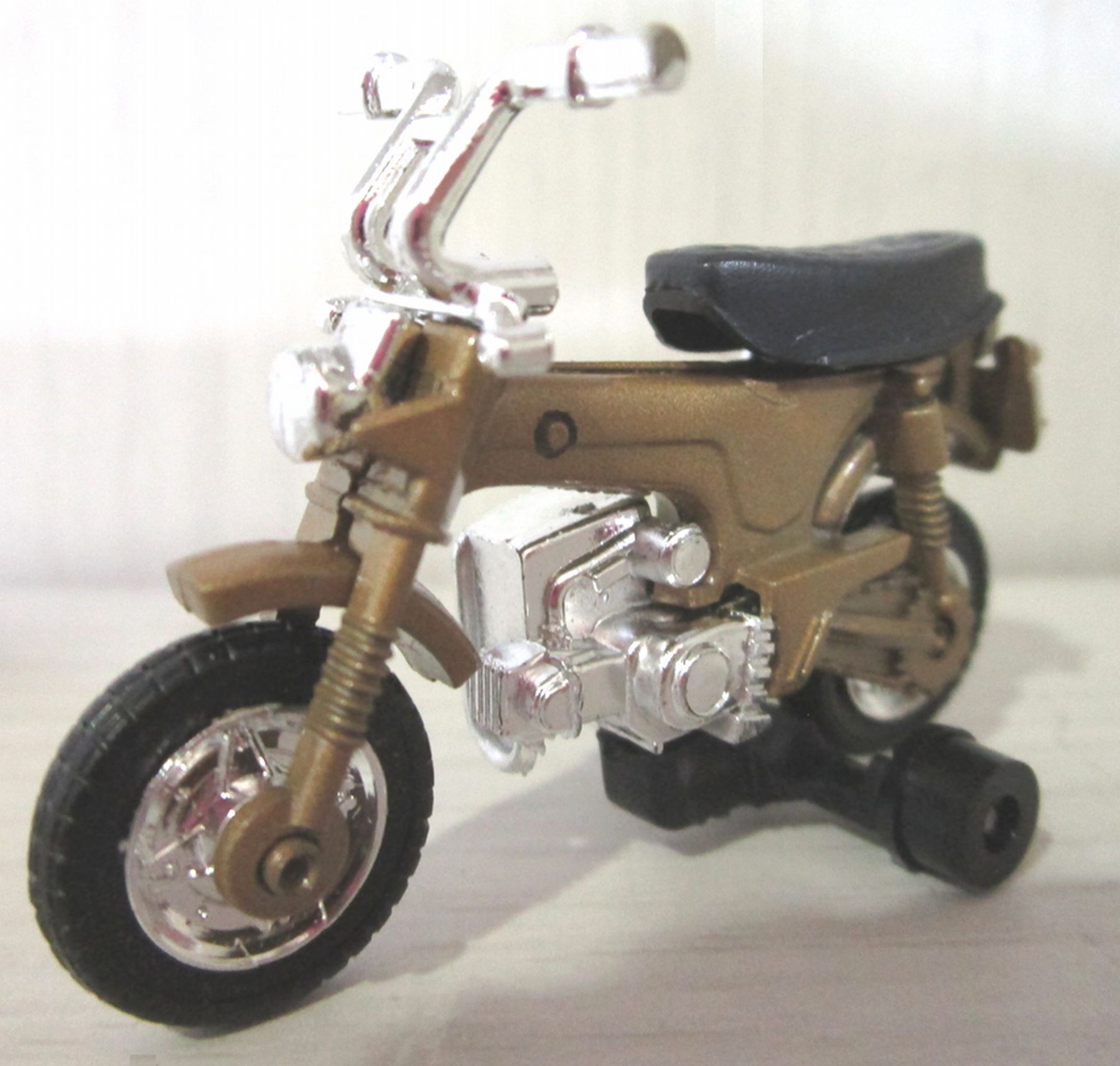tht0001895-2.JPG