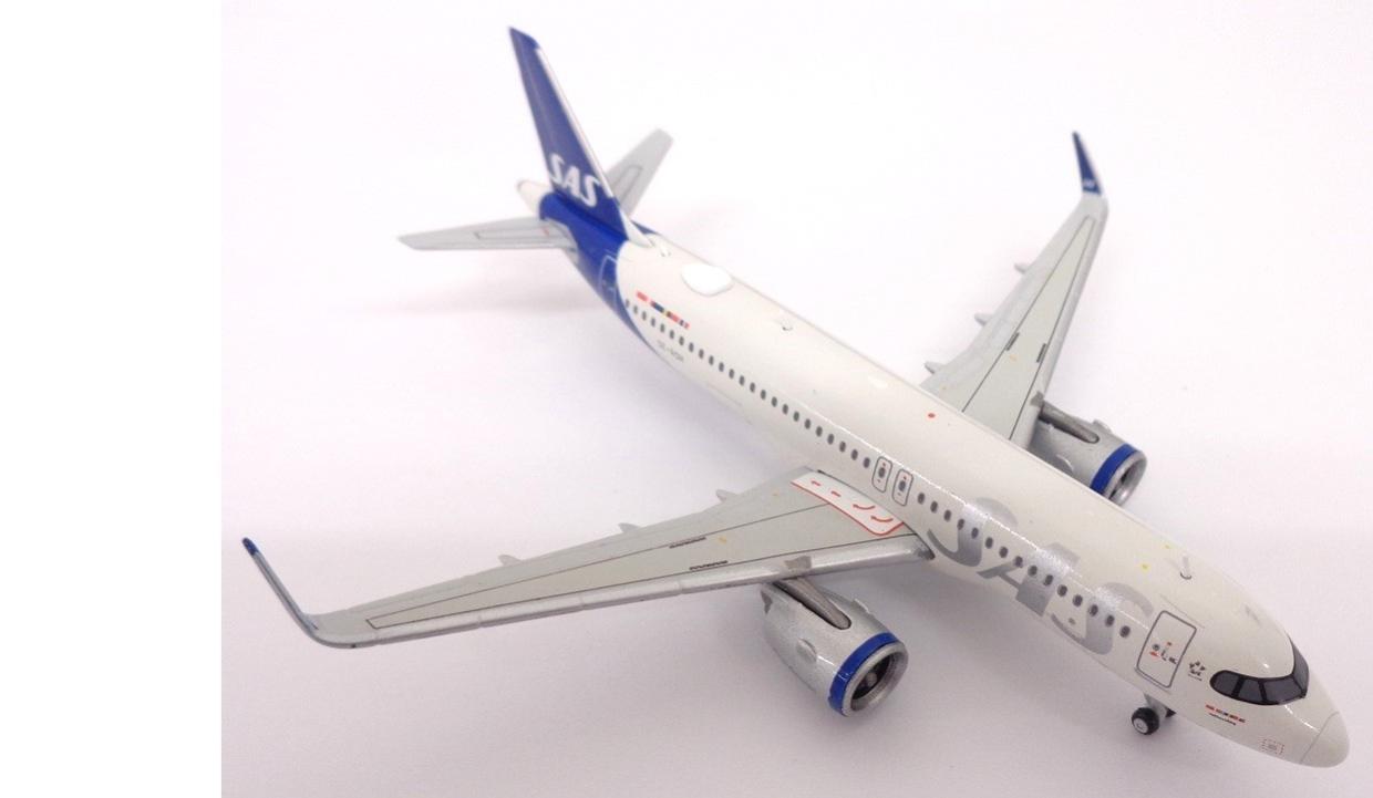 cht0018808-03.jpg
