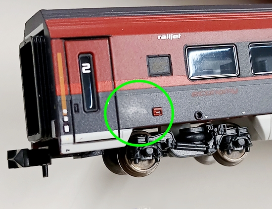 qjr0038072-b
