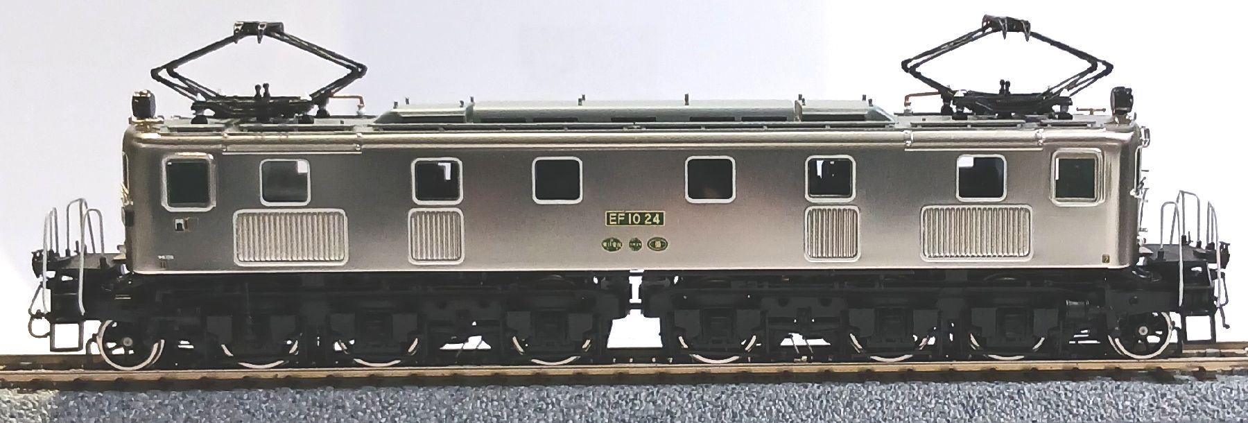 thr0014386-2.jpg