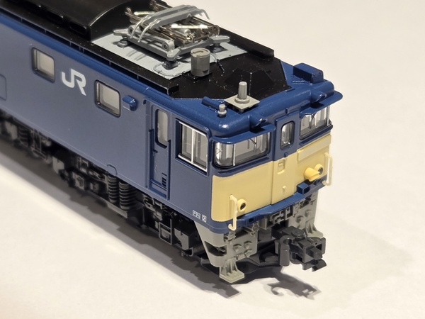 zvr0006533-2.jpg