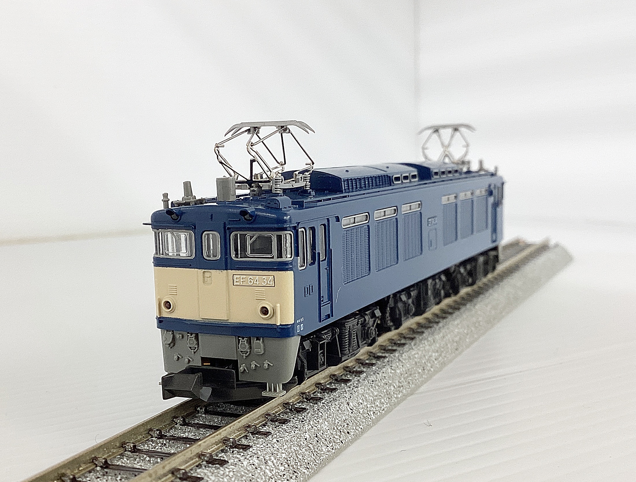 ukr0038690b